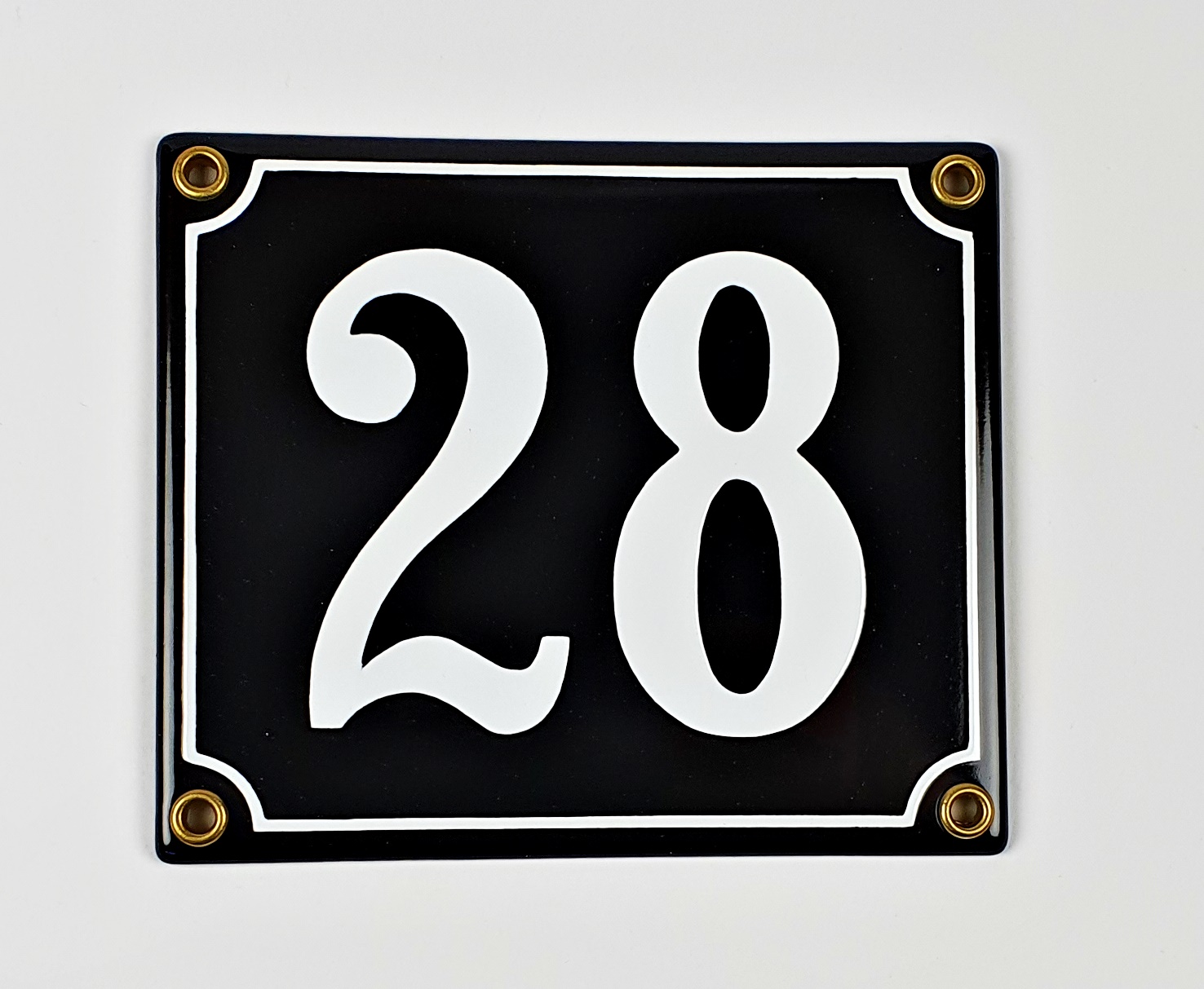 28-schwarz Hausnummernschild 28 schwarz Clarendon 14x12 cm Emailleschild