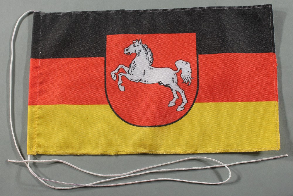 Tischflagge Niedersachsen 25x15 cm optional mit Holz- oder Chromständer Tischfahne Tischfähnchen