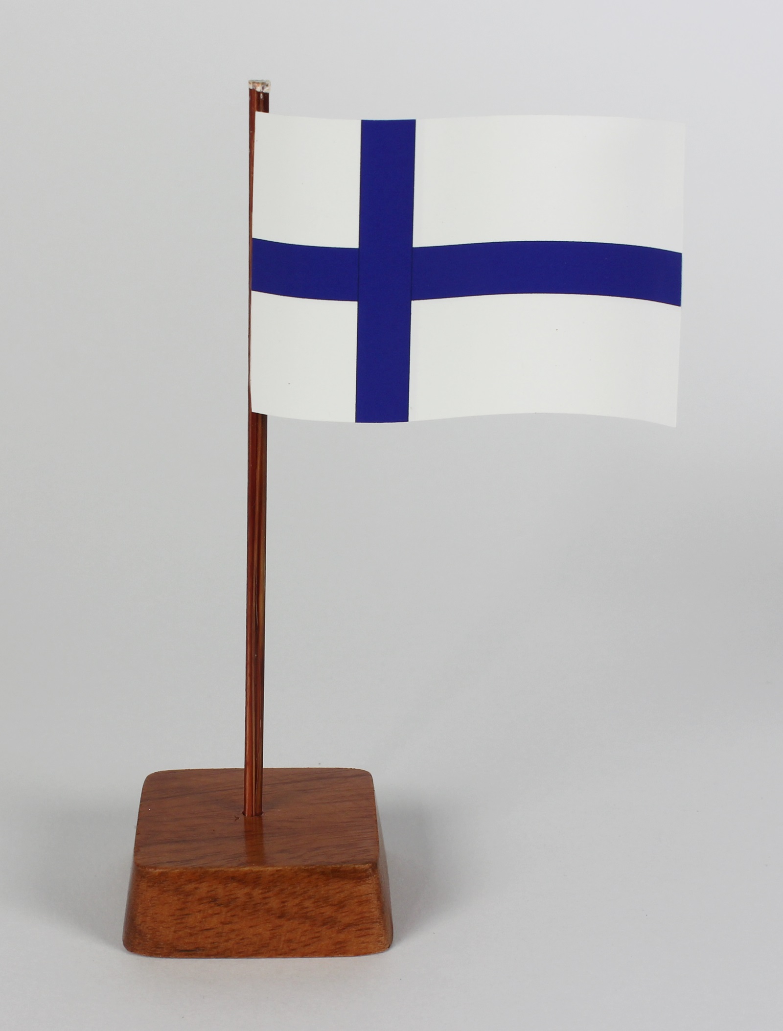 Mini Tischflagge Finnland Höhe 13 cm Tischfähnchen