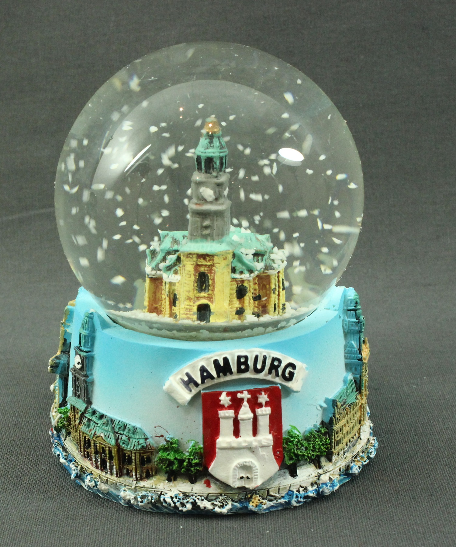 schneekugel-hamburg-michel