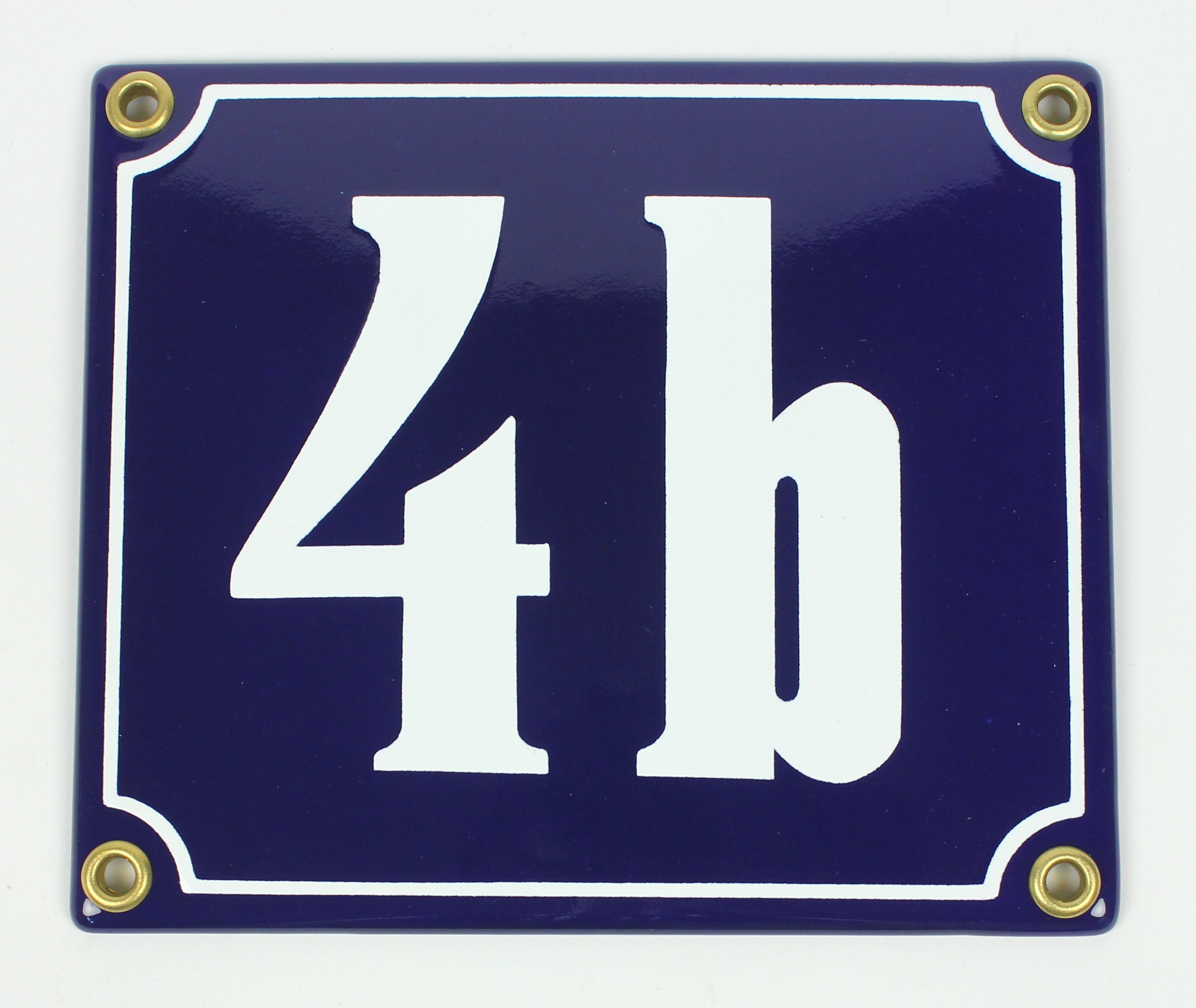 Hausnummernschild 4b blau Clarendon 14x12 cm Emailleschild