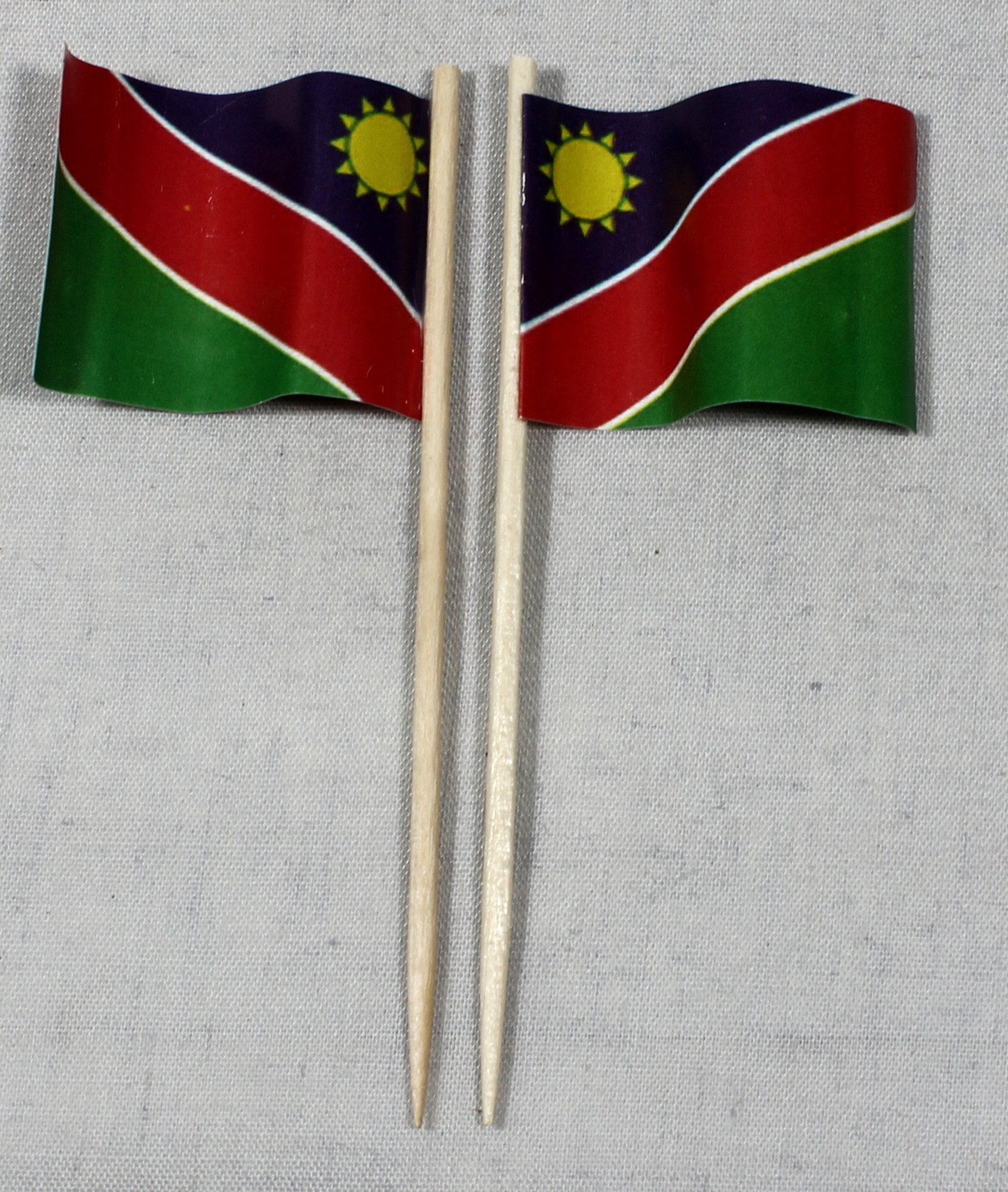 Party-Picker Flagge Namibia Papierfähnchen in Spitzenqualität 50 Stück Beutel