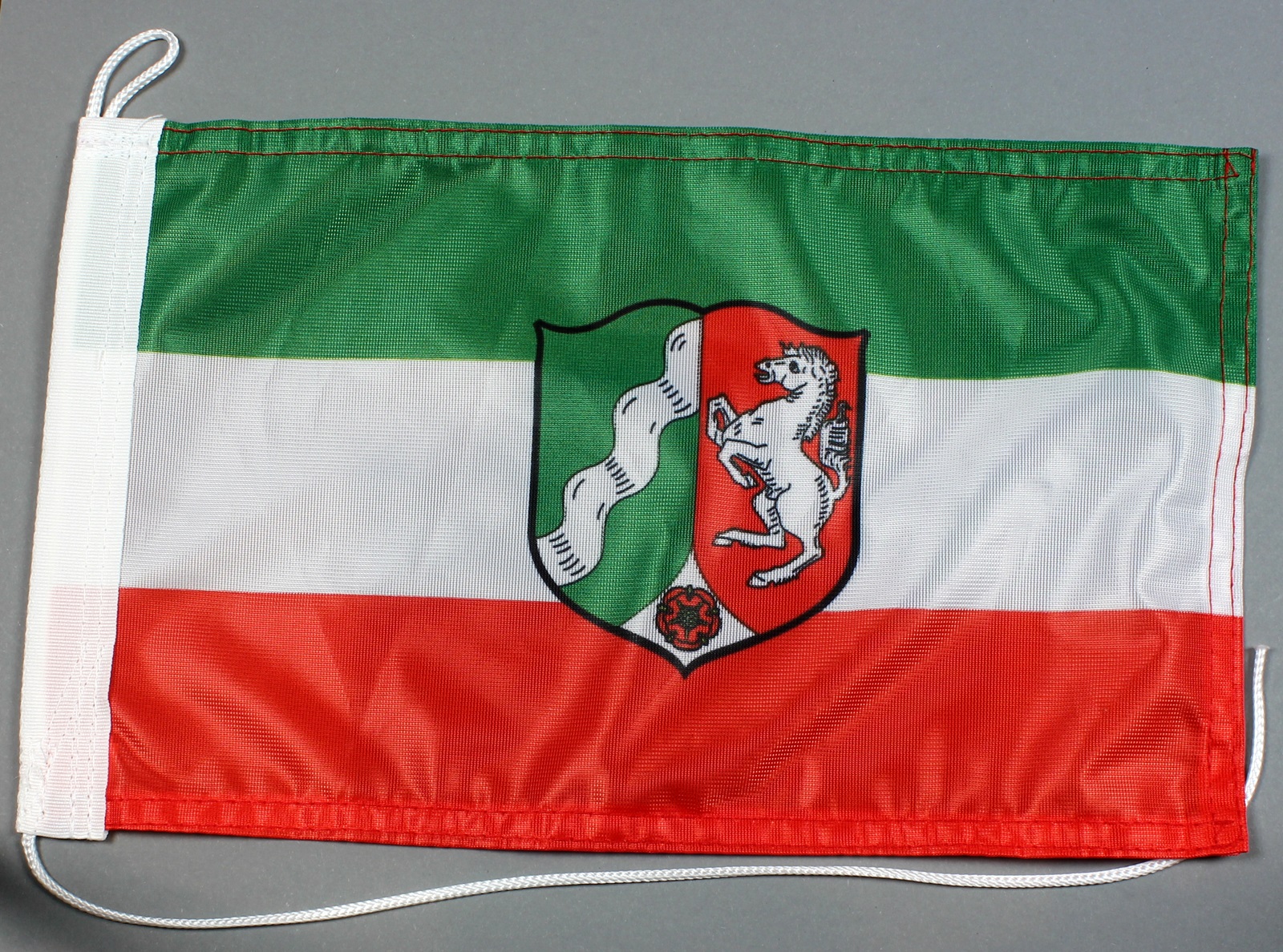 bootsflagge-20x30-nordrhein-westfalen Bootsflagge : Nordrhein Westfalen 30x20 cm Motorradflagge