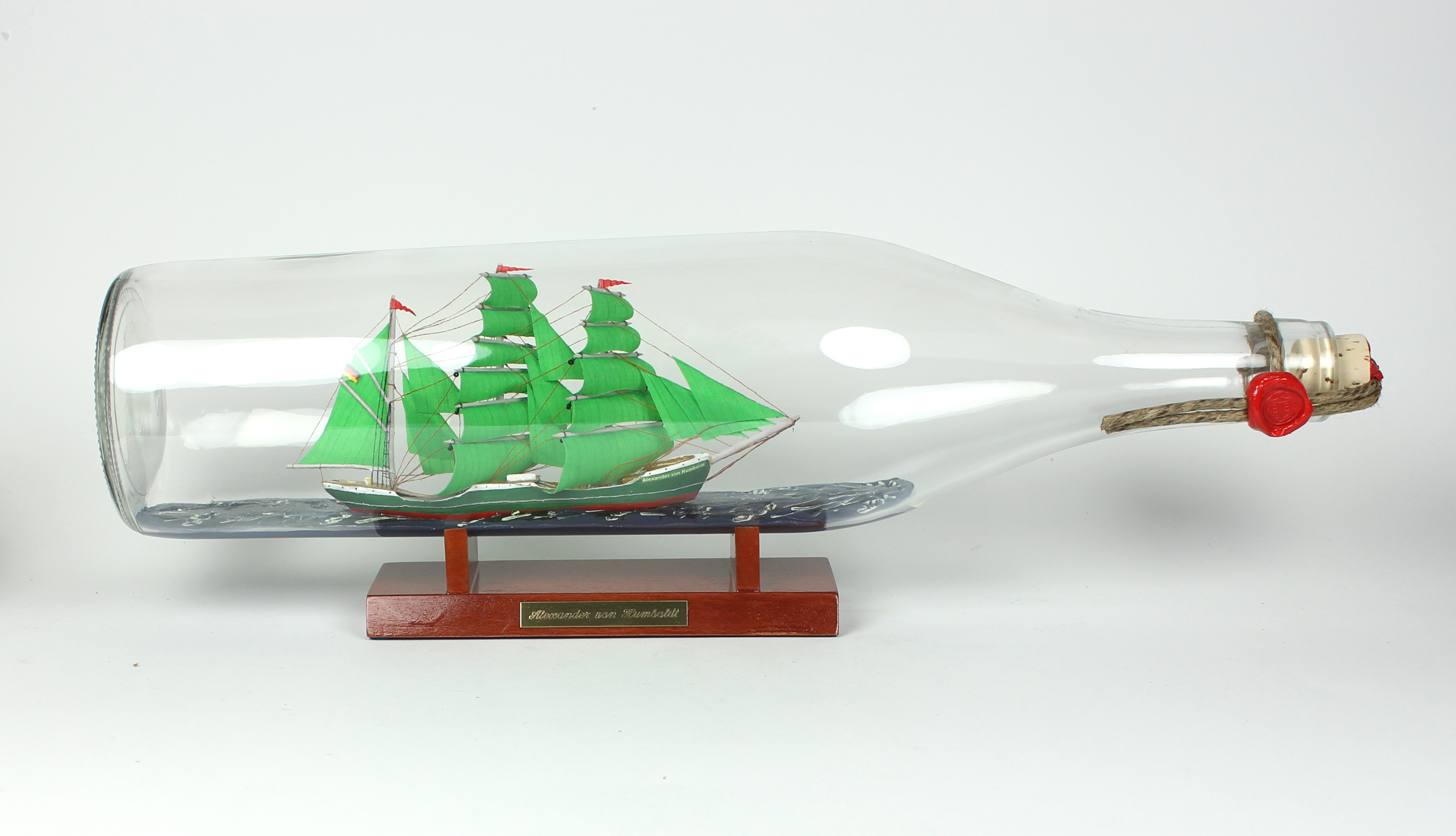 Alexander-von-Humboldt_3Liter Alexander von Humboldt 3 Liter runde Asbach - Flasche Buddelschiff Flaschenschiff