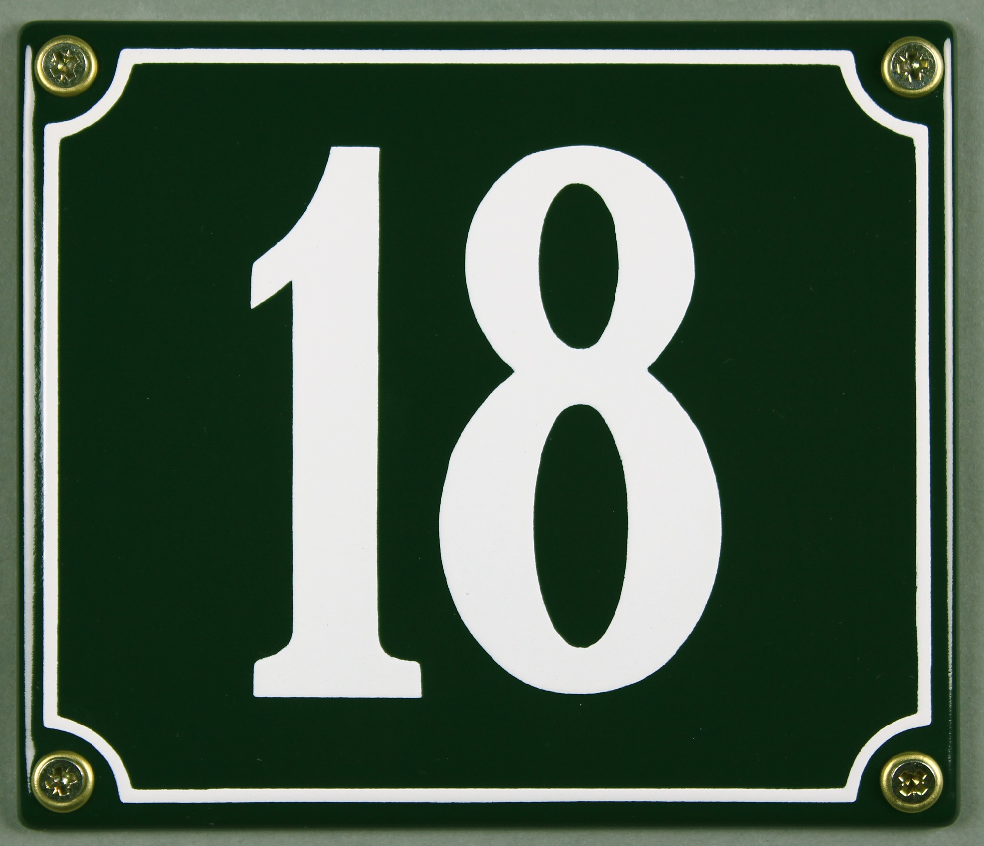 hausnummer-18-gruen-hausnummernschild-emaille Hausnummernschild 18 grün 12x14 cm sofort lieferbar Schild Emaille Hausnummer Haus Nummer Zahl Ziffe