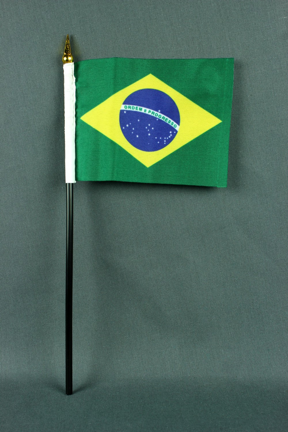 tischfahne-brasilien Kleine Tischflagge Brasilien 10x15 cm optional mit Tischfähnchenständer