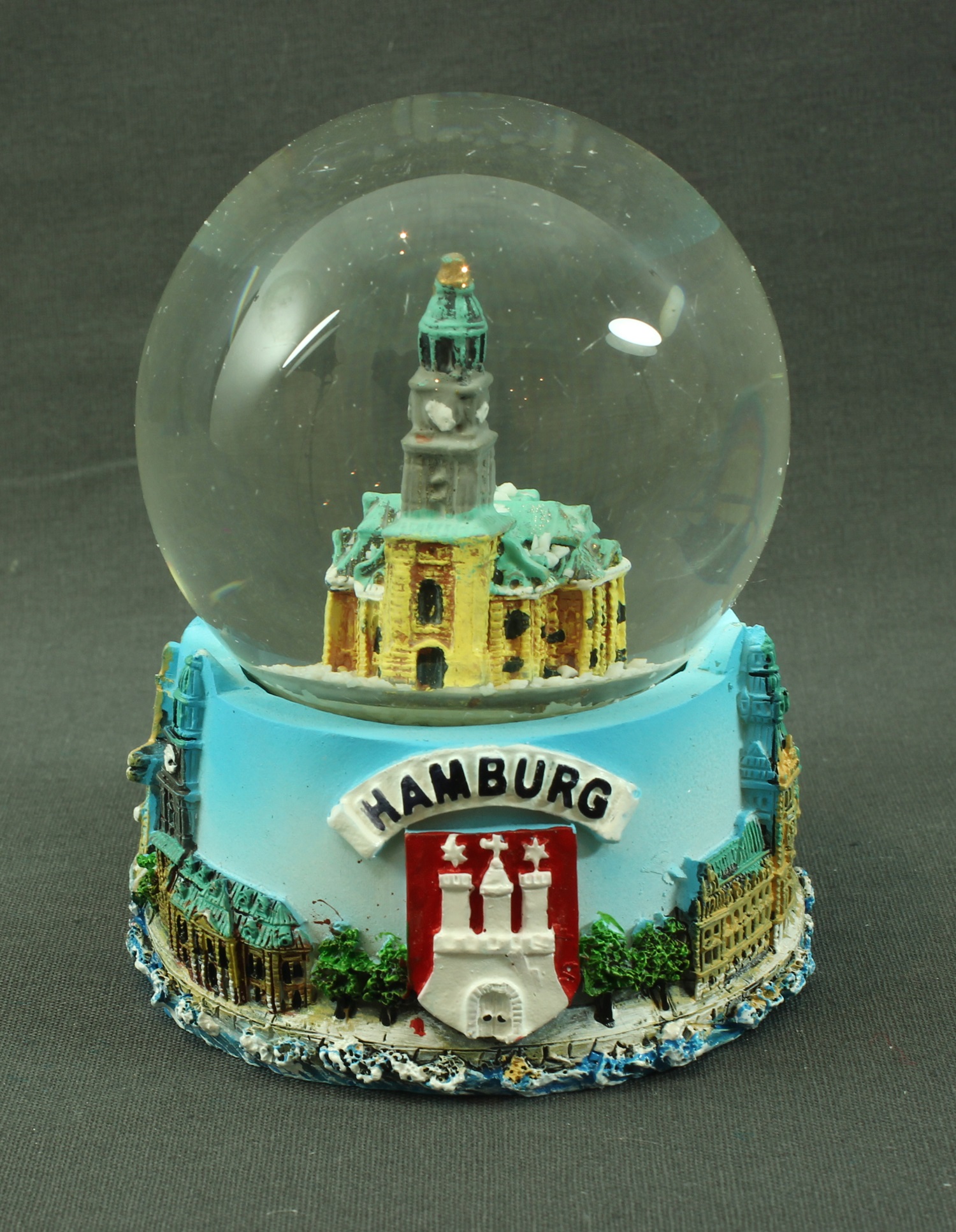 schneekugel-hamburg-michel-v Schneekugel mit Hamburg Michel 9x7 cm Schüttelkugel Glitzerkugel