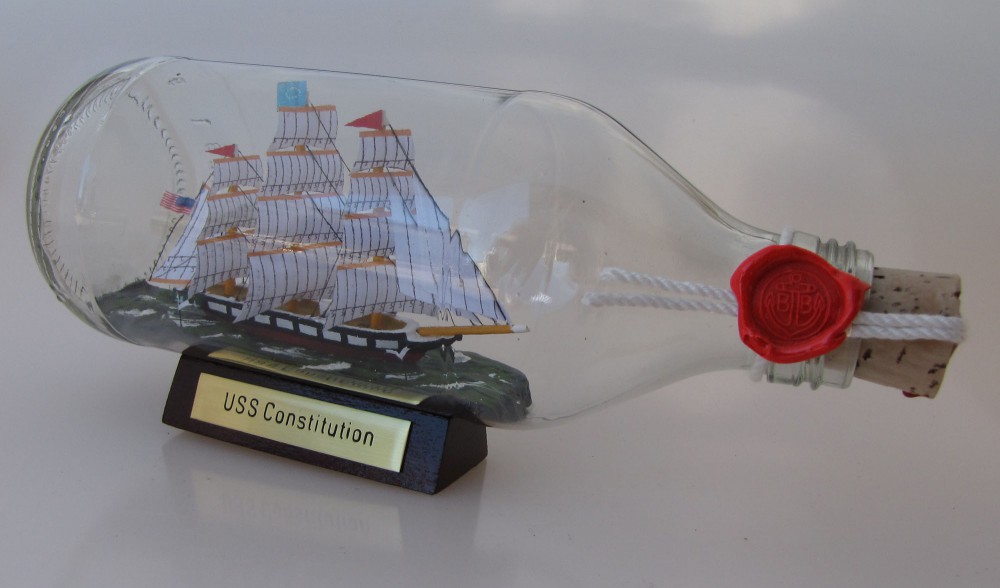 Buddelschiff USS Constitution 330ml
