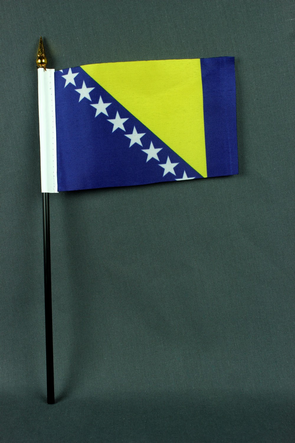 Kleine Tischflagge Bosnien Herzegowina 10x15 cm optional mit Tischfähnchenständer