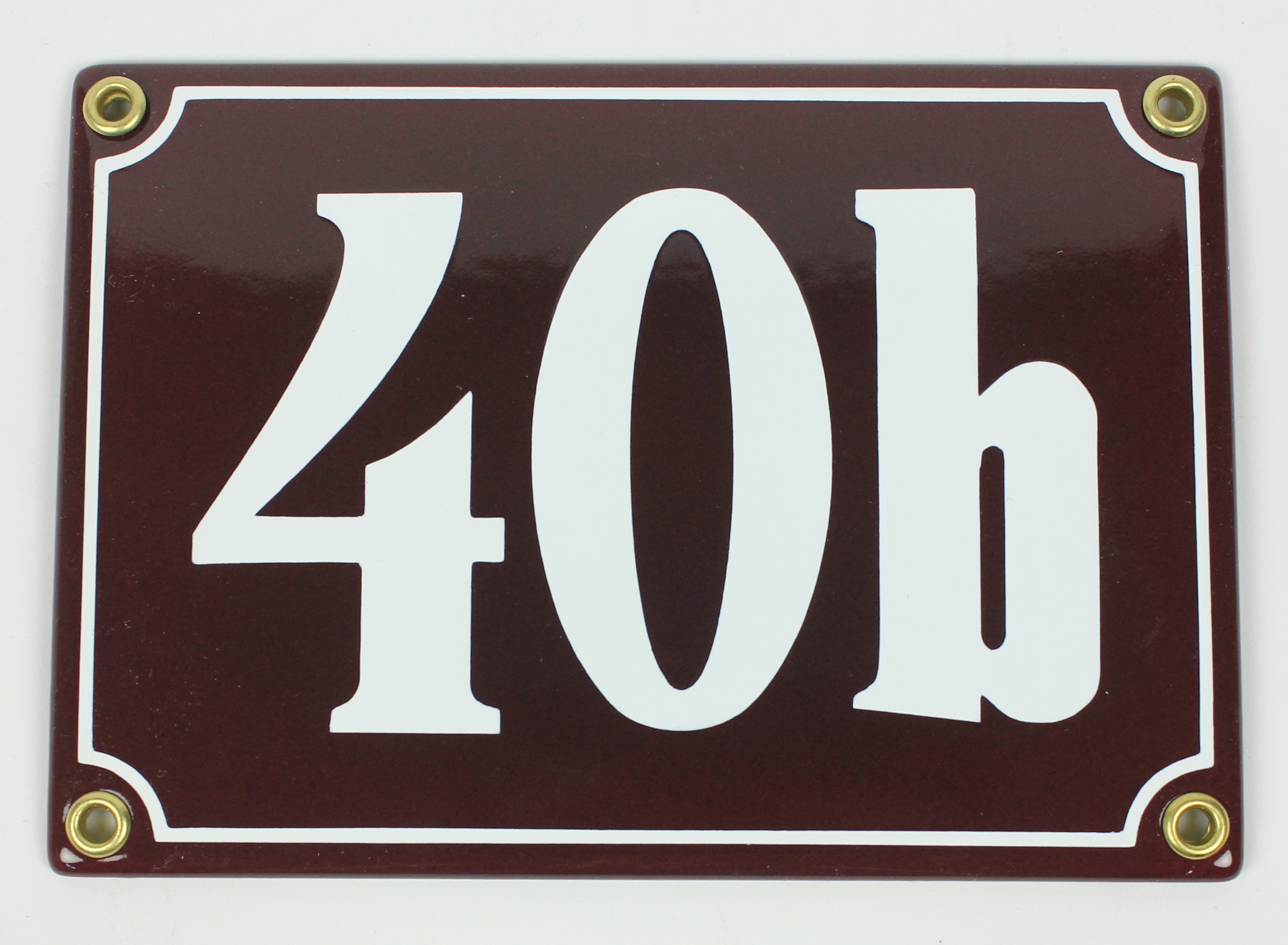 IMG_8558 Hausnummernschild 40b braun Clarendon 18x12 cm Emailleschild